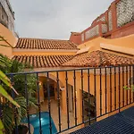 Niña Maria pool House Plaza San Diego, Downtown!