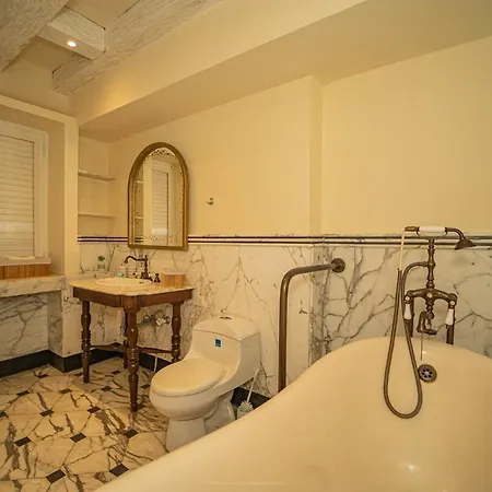 Nina Maria Pool House Plaza San Diego, Downtown! Holiday home